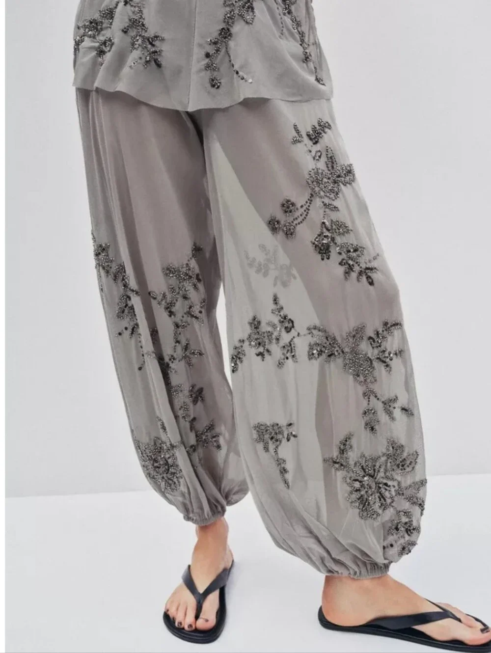 Zara EMBROIDERED BLOOMER PANTS